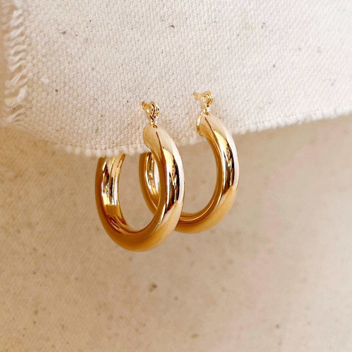 18k Gold Filled Classic 25mm Tube Hoop Earrings - FOREVERLINKX