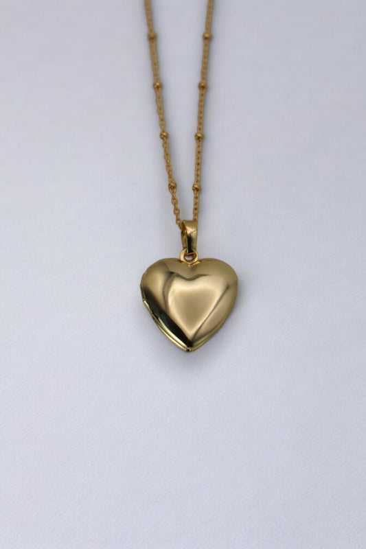 Classic Heart Locket necklace