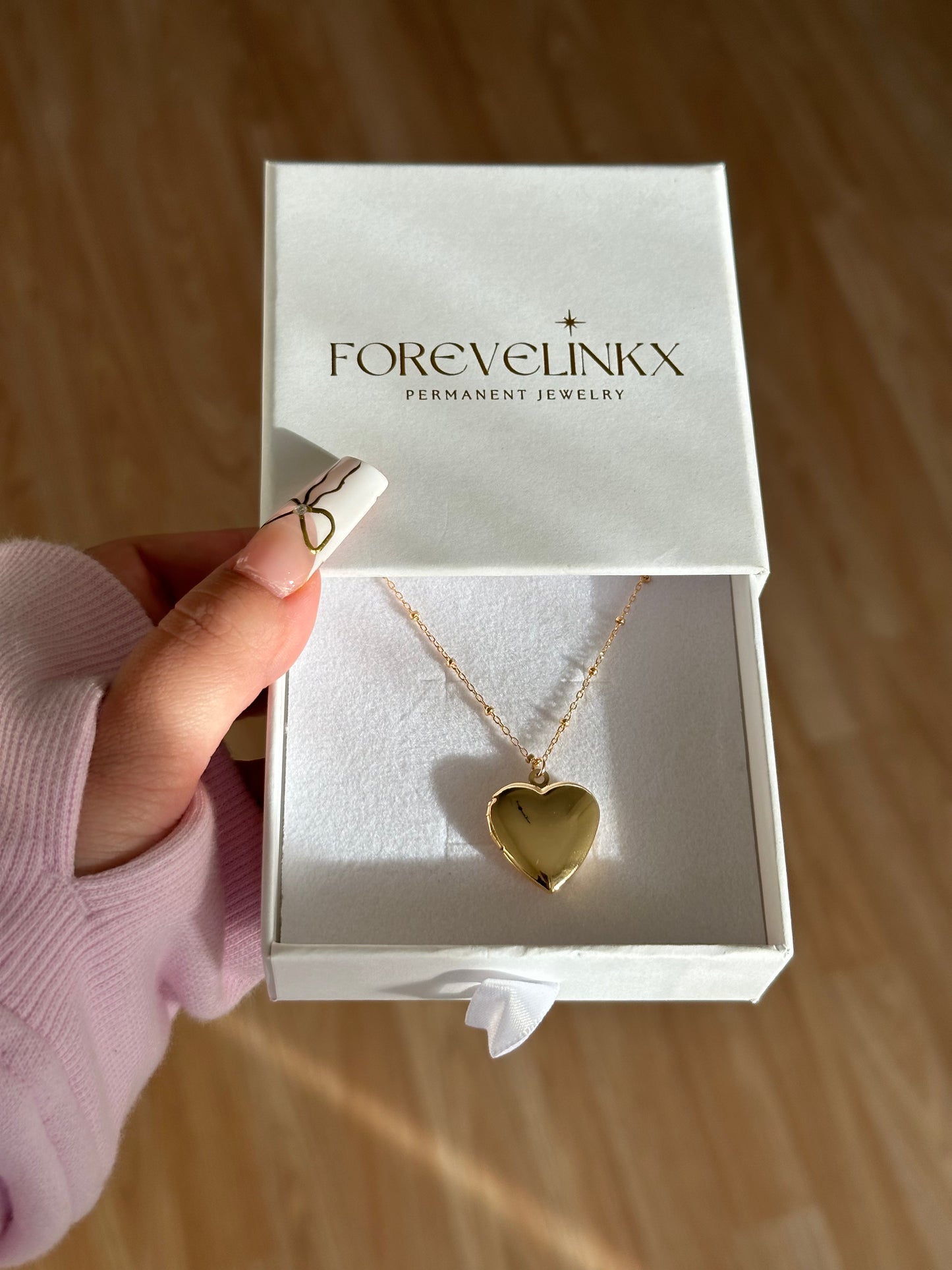 Classic Heart Locket necklace - FOREVERLINKX