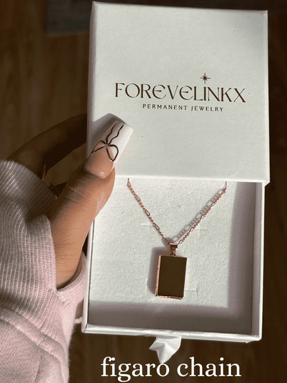 Classic Sleek Rectangle Locket necklace - FOREVERLINKX