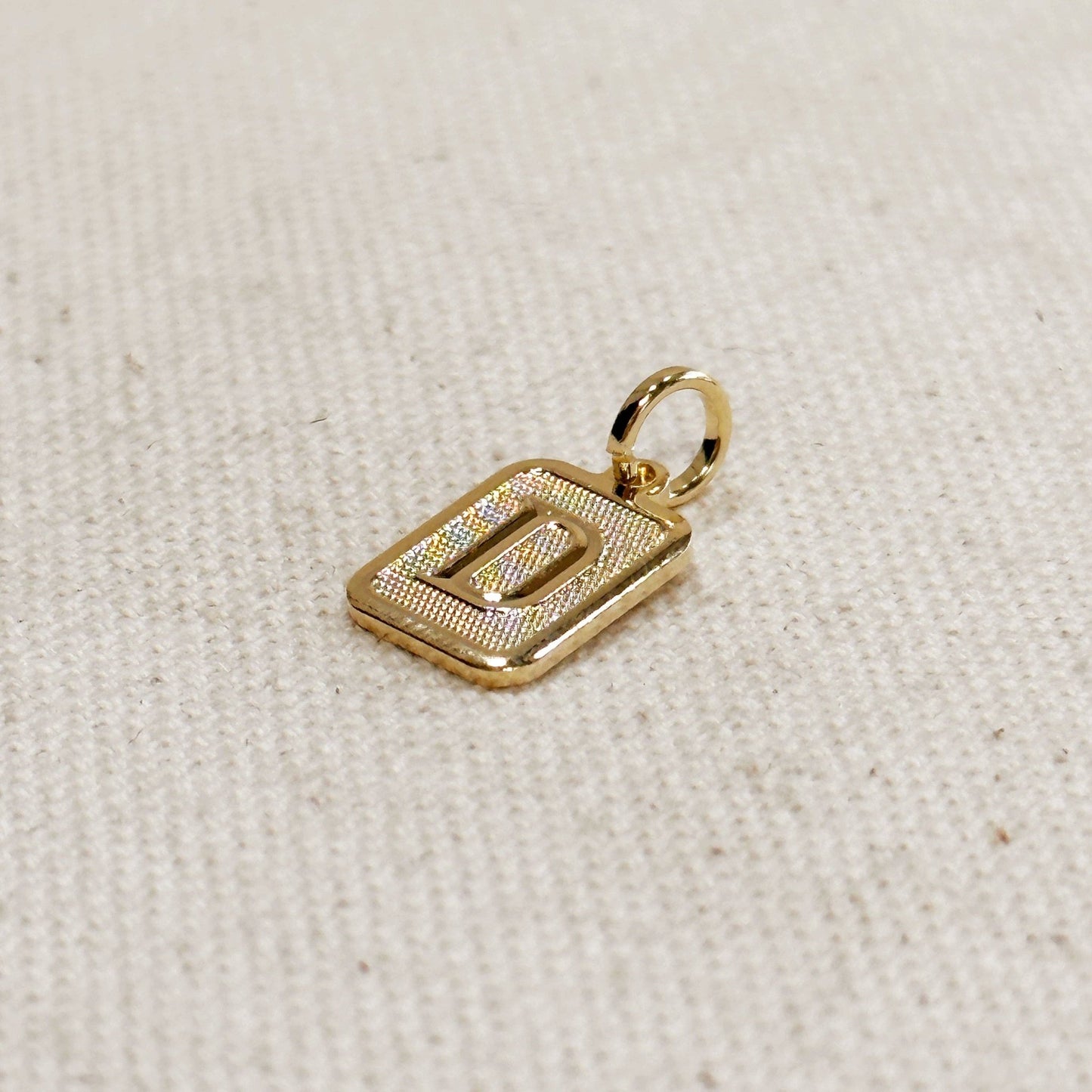 Textured Initial Plate Pendant: I - FOREVERLINKX